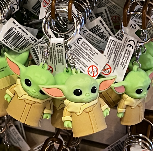 Disneyland Paris Grogu 'Baby Yoda' 3D Character Model Keyring view 1