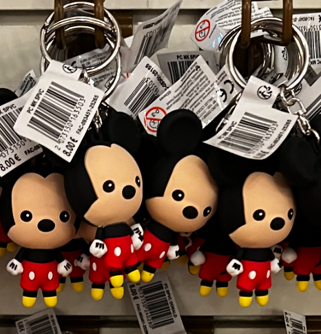 Disneyland Paris Mickey Mouse 3D Character Model Keyring view 1