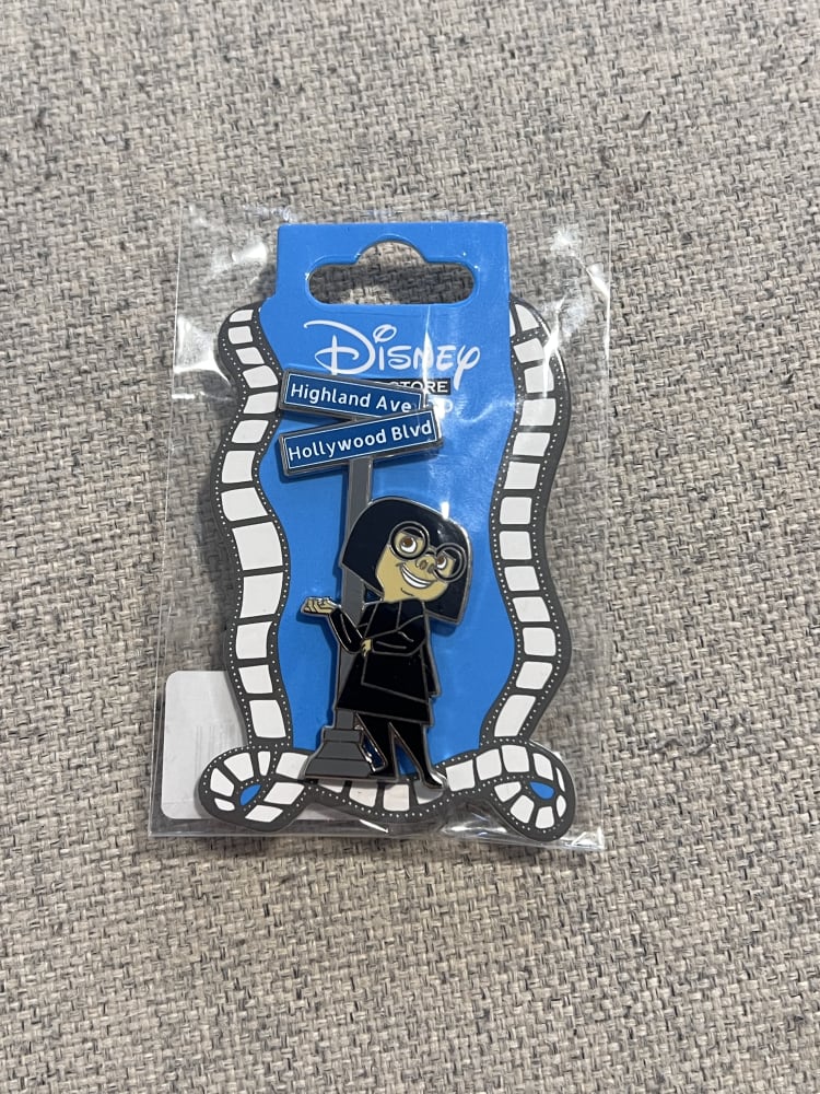Disney Studio Store Hollywood Edna Mode Avenue Sign Pin