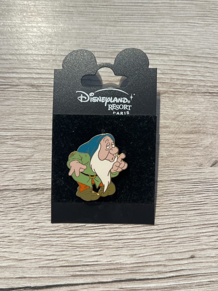 Disneyland Paris 1990s Seven Dwarfs ‘Sleepy’ Pin view 1