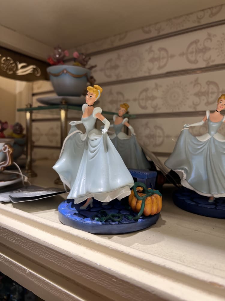 Disneyland Paris Cinderella Blue Dress Pumpkin Figurine view 2