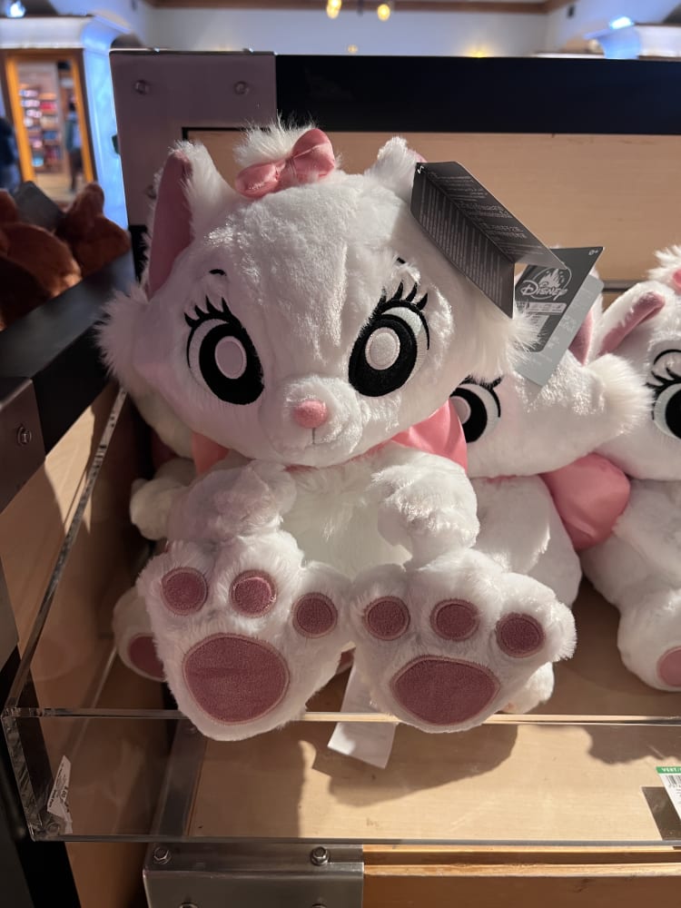 Disneyland Paris Big Feet Plush Marie view 1