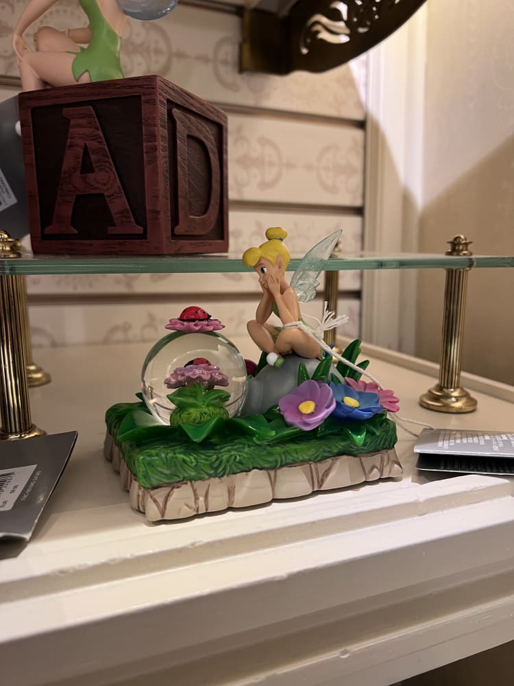 Disneyland Paris Tinkerbell Flowers Ladybug Snowglobe Figurine view 1