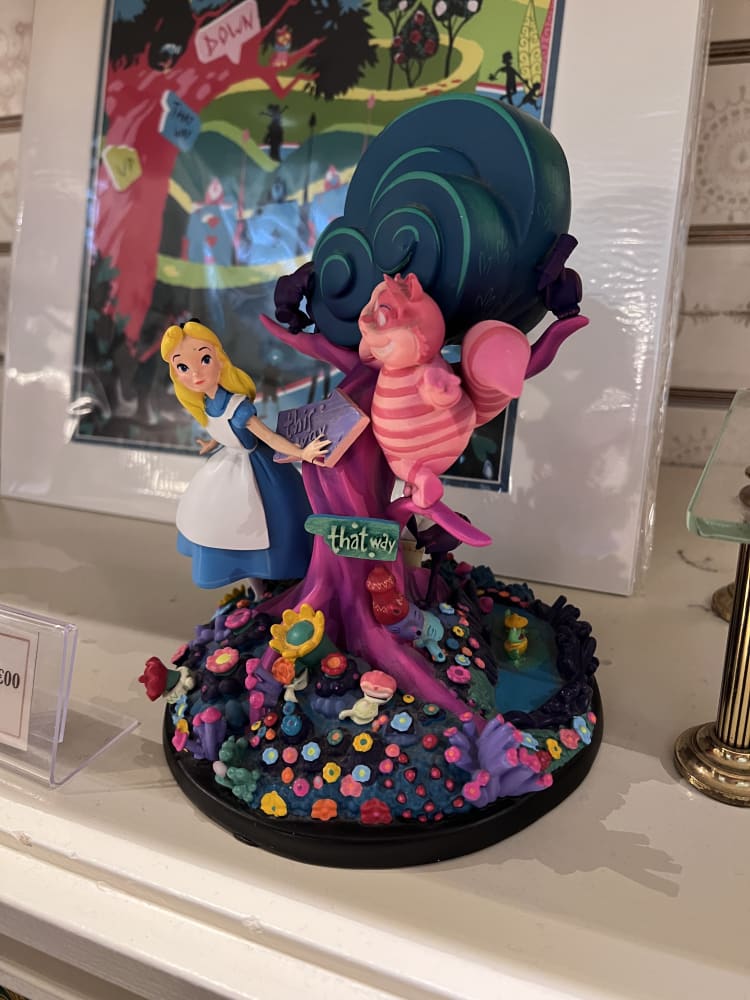 Disneyland Paris Alice In Wonderland Cheshire Cat Tree Figurine view 2