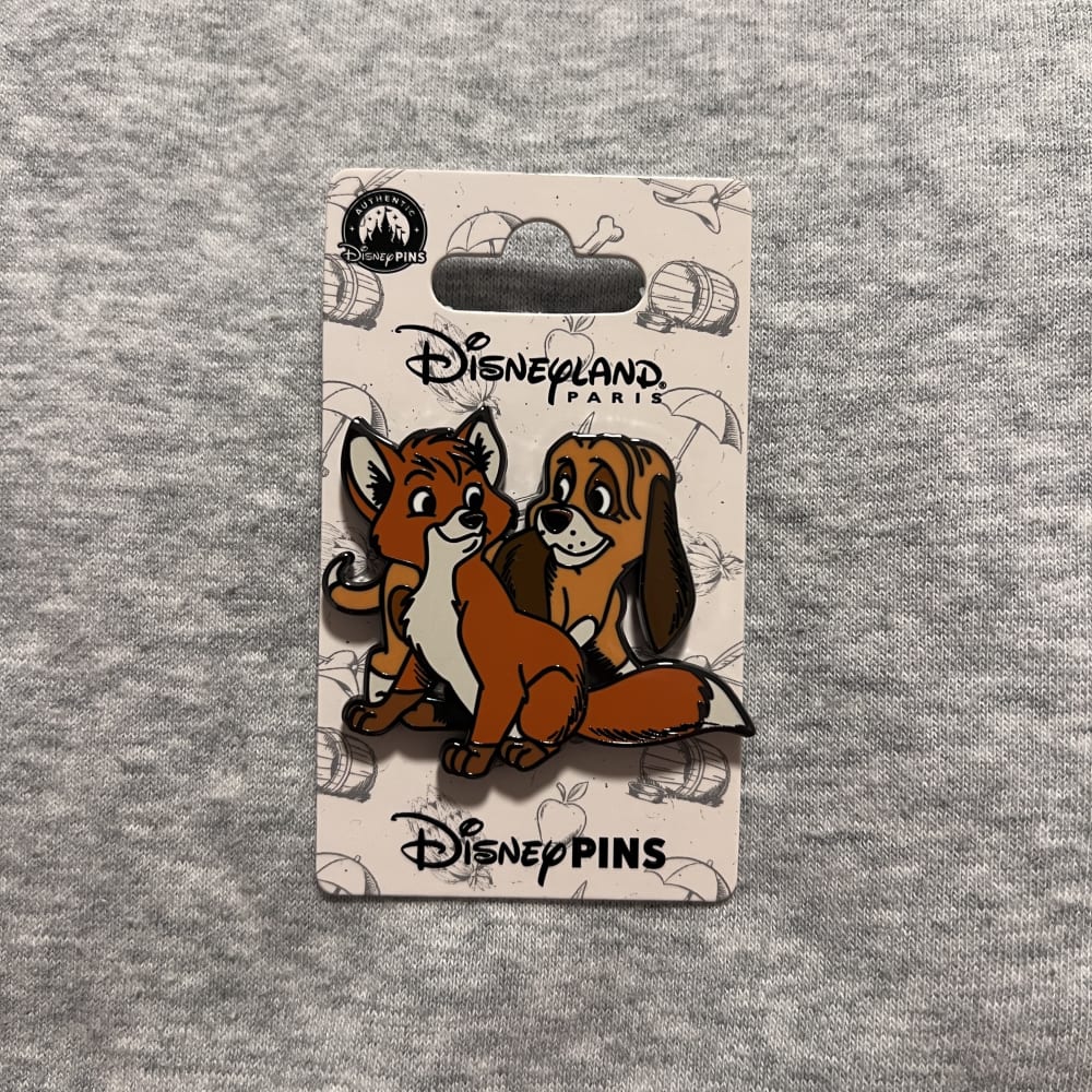 Disneyland Paris Fox and the Hound Classics Pin view 1