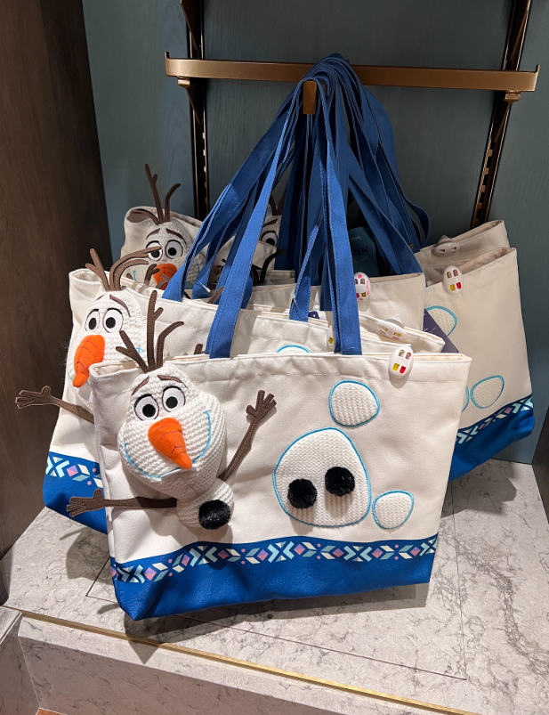 Disneyland Paris World of Frozen 3D Knitted Olaf Tote Bag