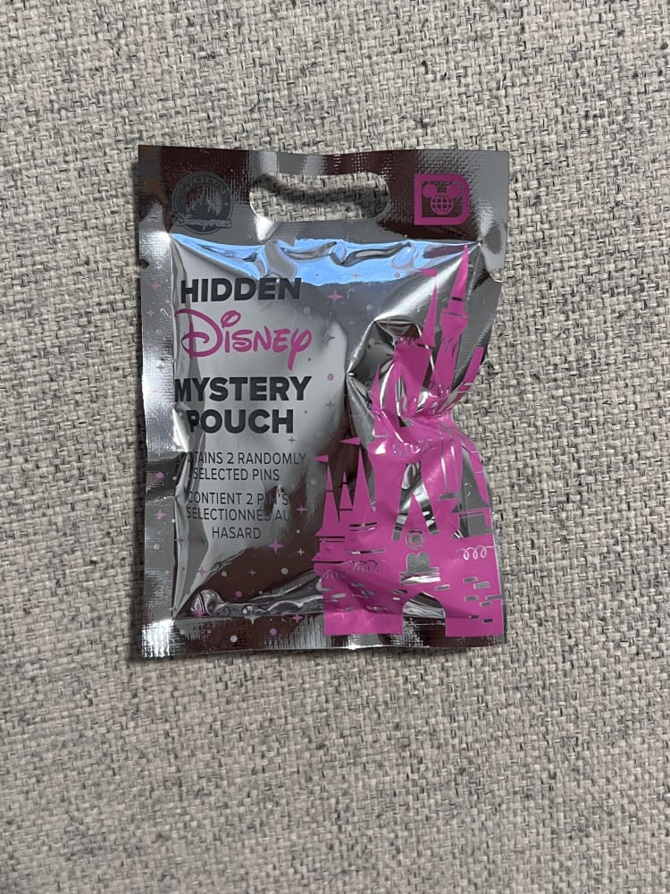 Walt Disney World 2025 Hidden Mickey Wave B Pack view 1